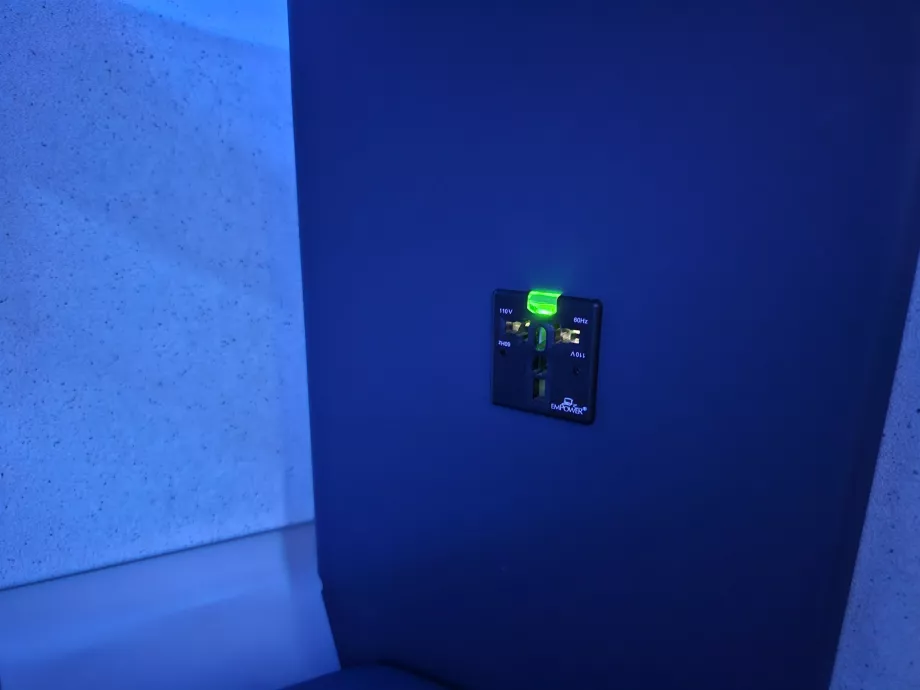 Gniazdo do ładowania urządzeń elektronicznych