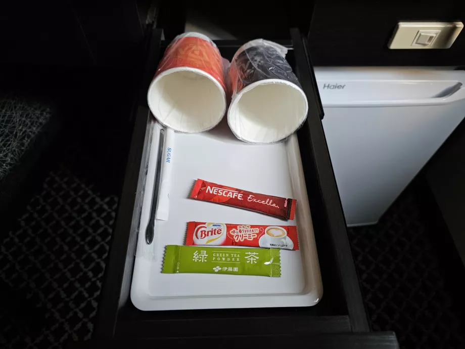 Kawa rozpuszczalna i zielona herbata