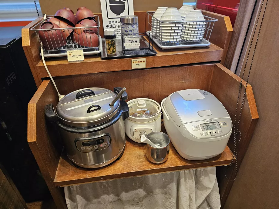 Śniadanie - ryż i zupa miso