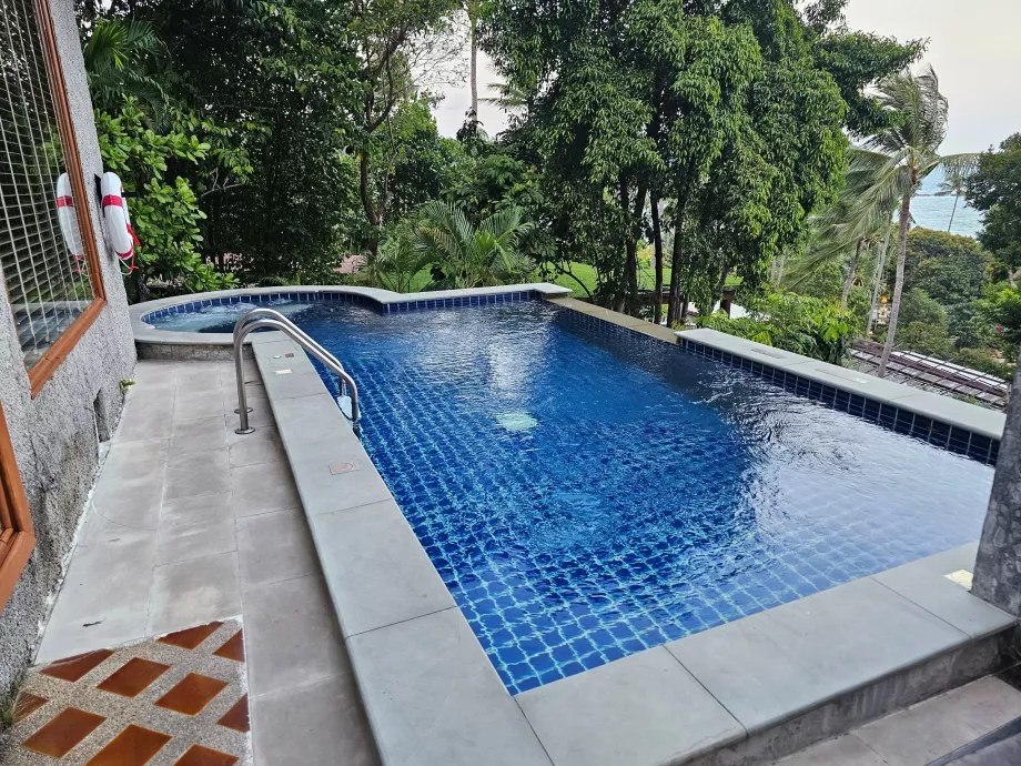 Prywatny basen w naszej willi