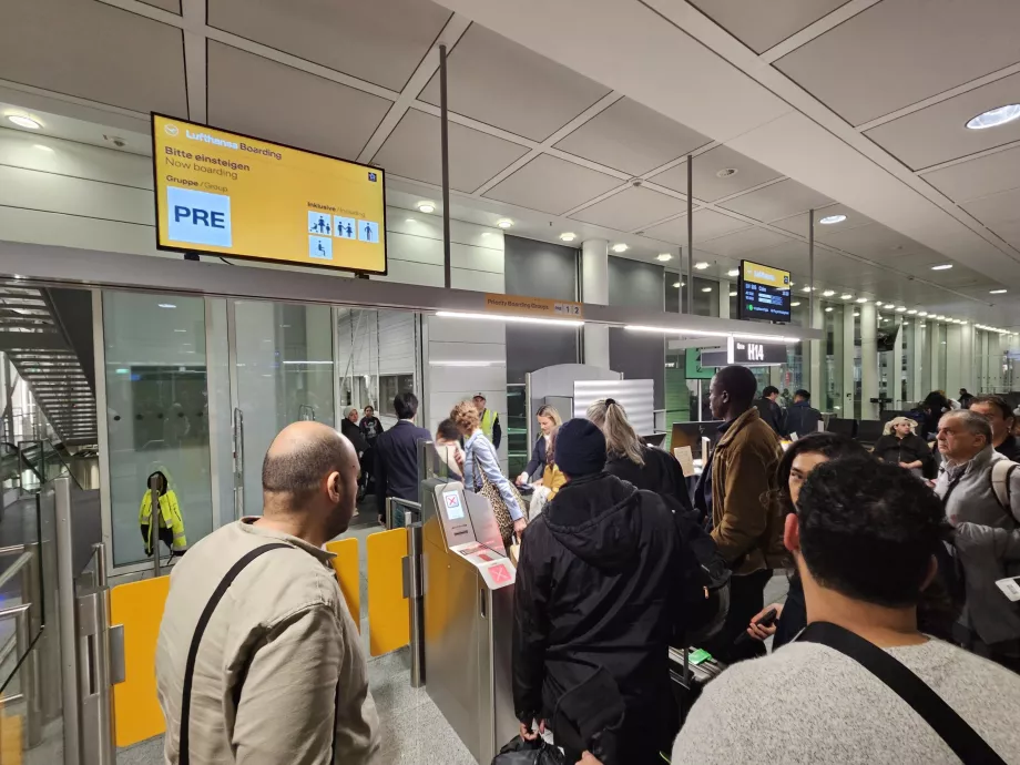 Wejście na pokład samolotu