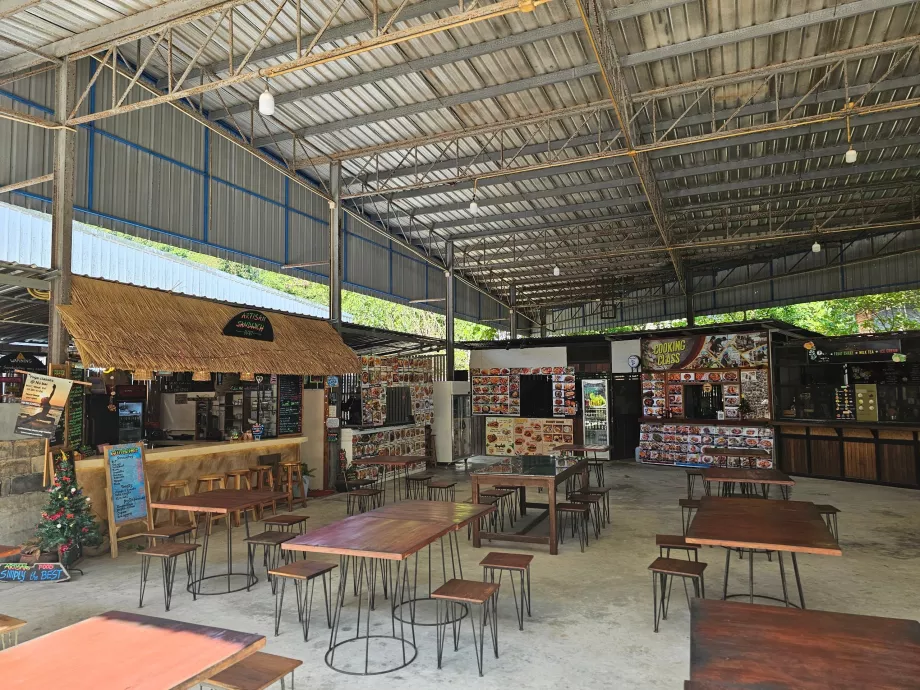 Jadalnia w wiosce Panburi