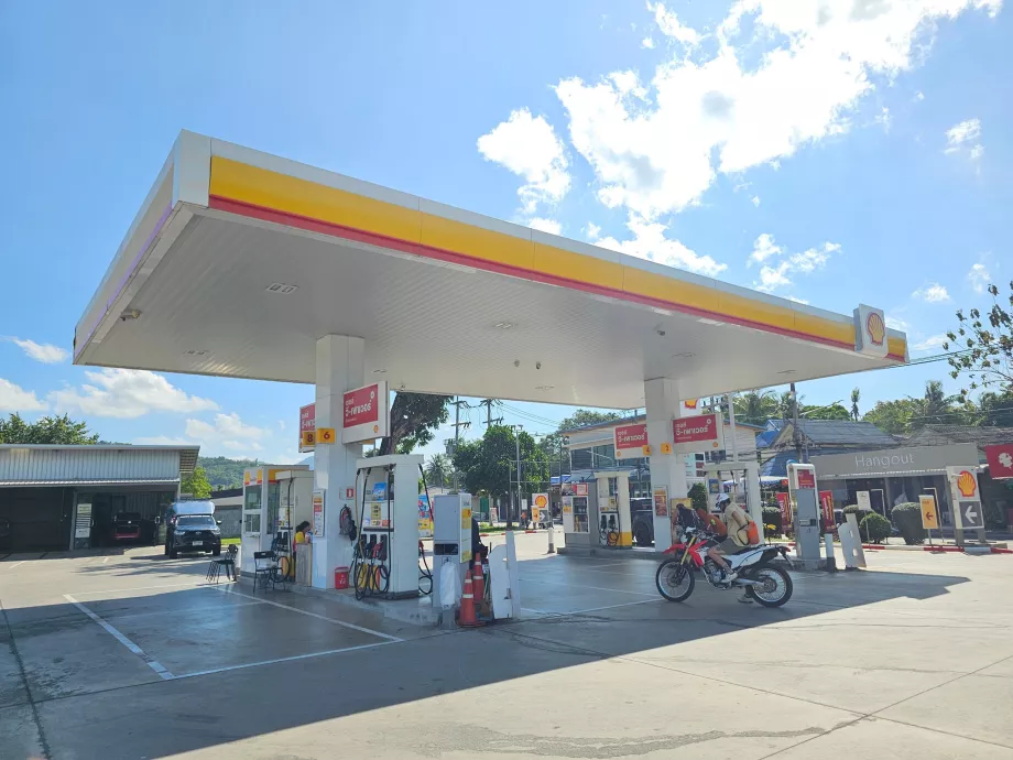 Nowoczesna pompa benzynowa