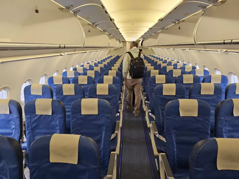 Kabina Airbusa A320, Edelweiss