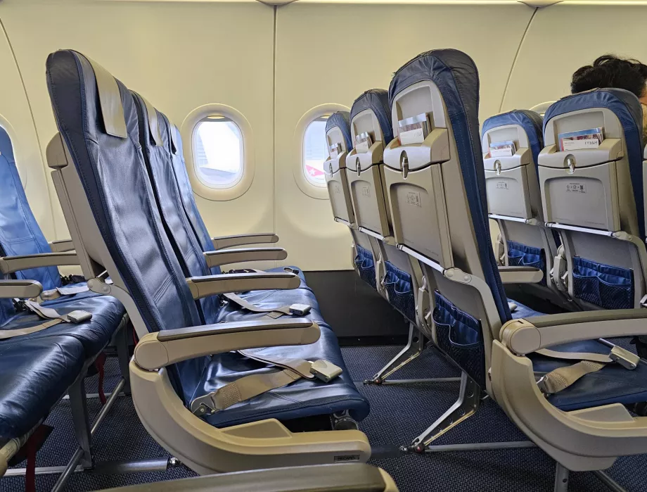 Edelweiss, przestrzeń na nogi w klasie ekonomicznej, Airbus A320