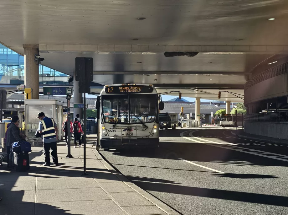 Autobus 62 kierunek Newark