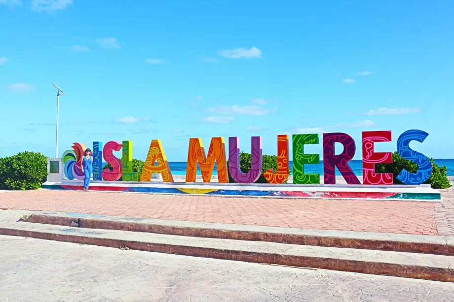 Znak „Isla Mujeres”