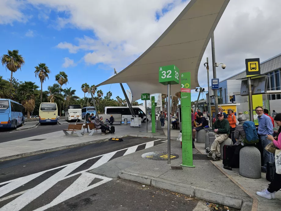 Przystanek autobusowy w kierunku Santa Cruz i Los Cristianos