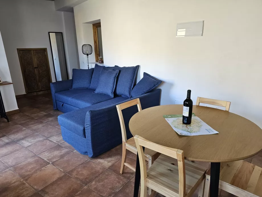 Pokój dzienny w apartamencie La Era