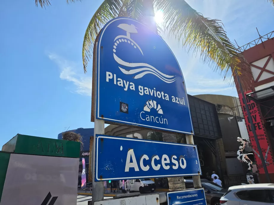 Playa Gaviota Azul, dostęp publiczny