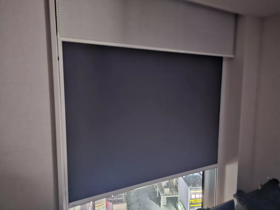 Wysokiej jakości zaciemnienie pokoju