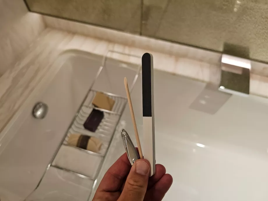 Pilnik do paznokci i obcinacz do paznokci