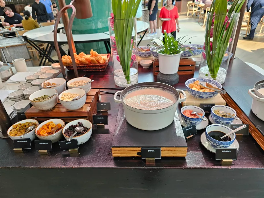 Śniadanie w restauracji Rise