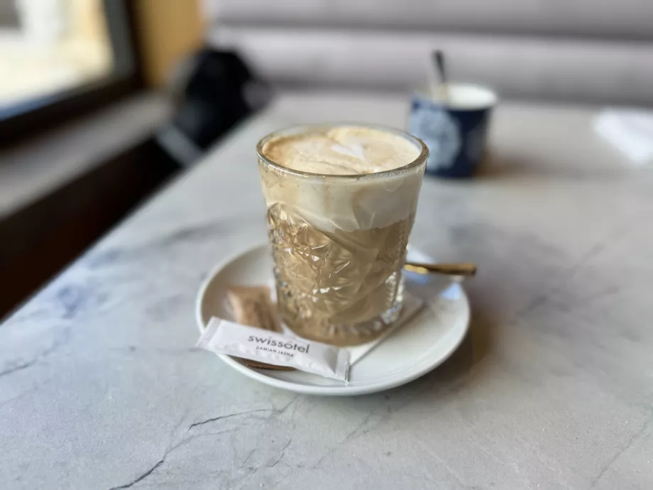 Flat white na śniadanie