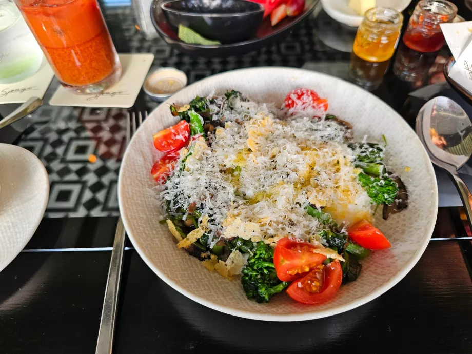 Śniadanie w barze Spago