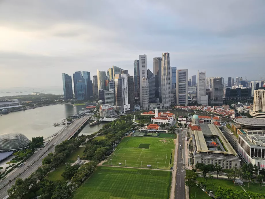 Widok na centrum miasta z pokoju