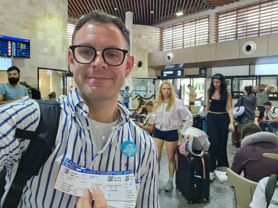 Ja z biletami na autobus transferowy + łódź na Koh Samui