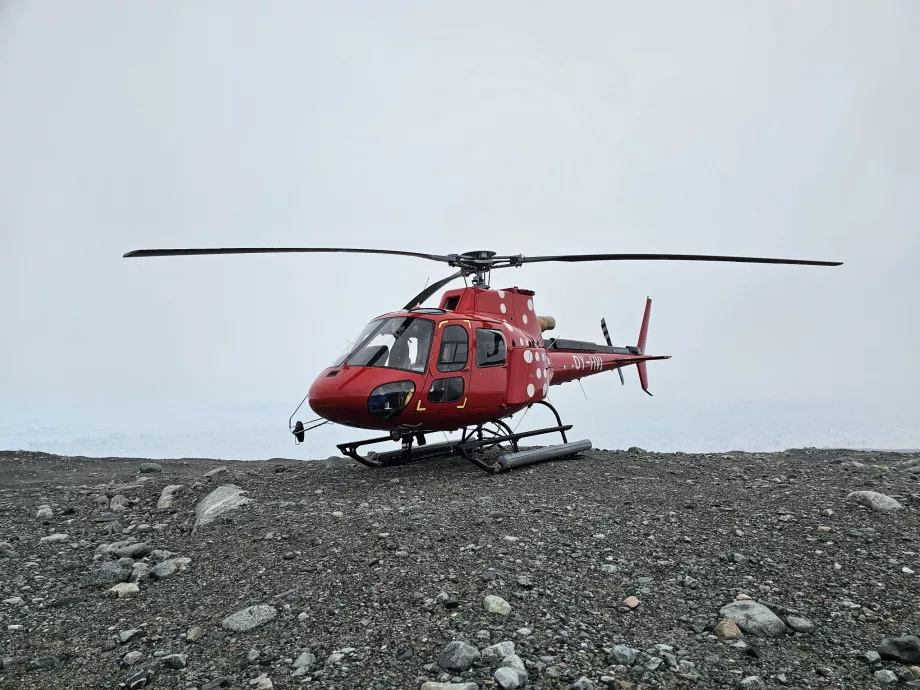 Helikopter na lodowcu