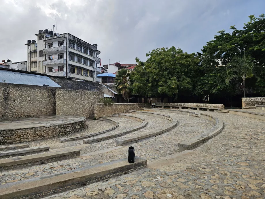 Stary Fort, amfiteatr