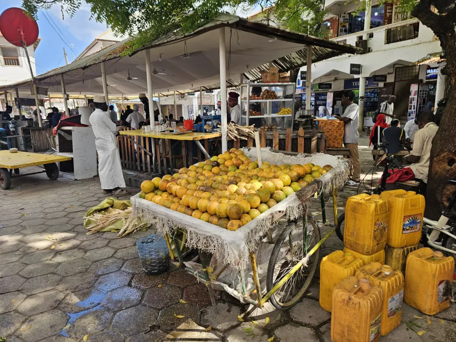 Darajani Souk, uliczne jedzenie