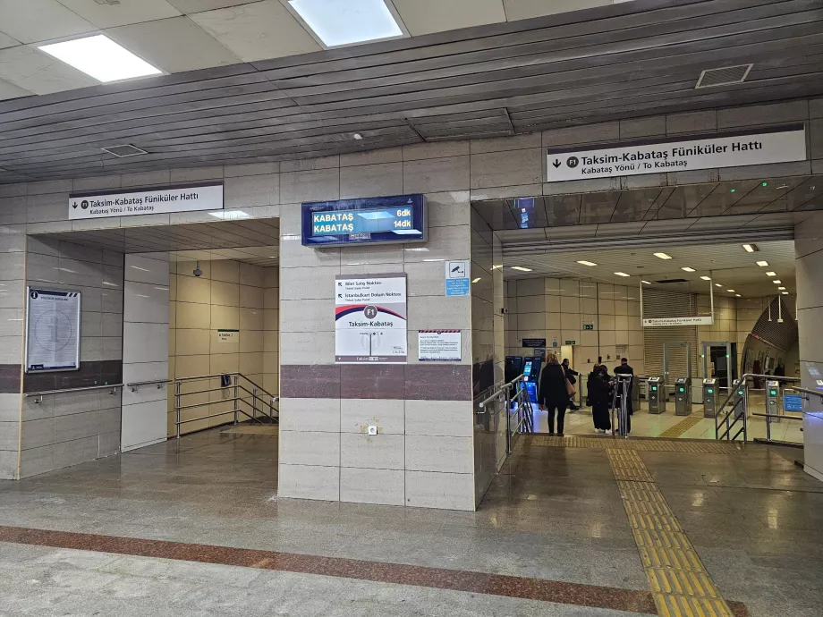 Transfer do kolejki linowej