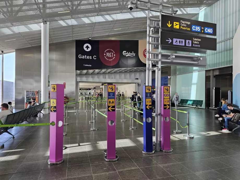 Kontrola paszportowa w przypadku lotów poza strefę Schengen