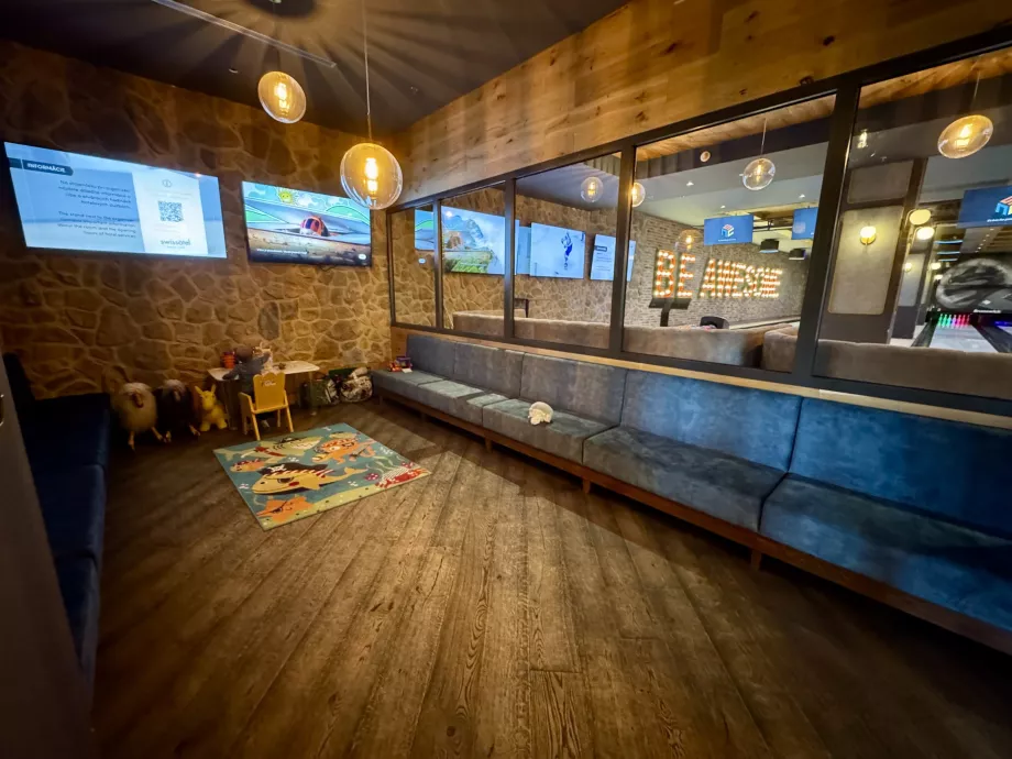 Kącik dla dzieci w restauracji Snowbeer