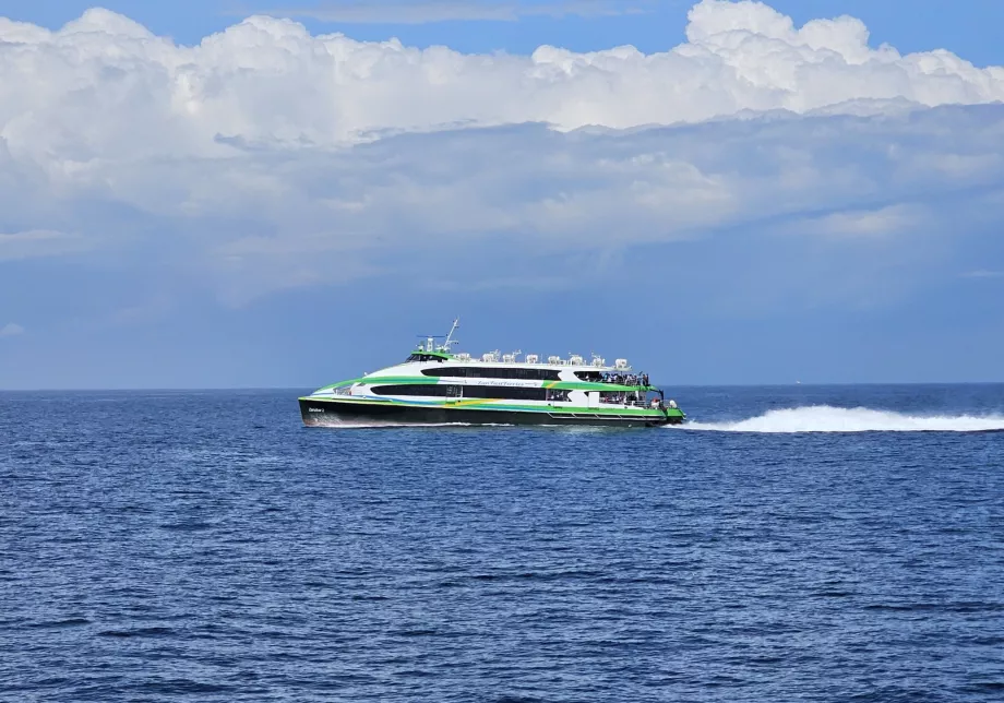 Statek ZanFast Ferries
