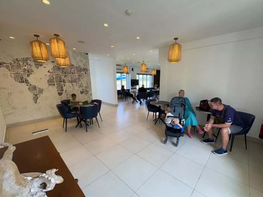 Salon przylotów Kooddoo GKK