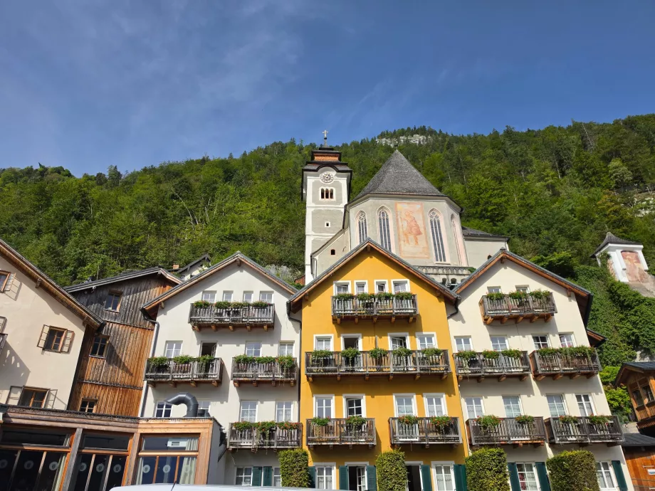 Kościół katolicki nad centrum Hallstatt