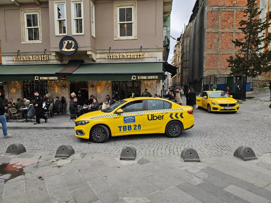 Taksówka/Uber w centrum Stambułu