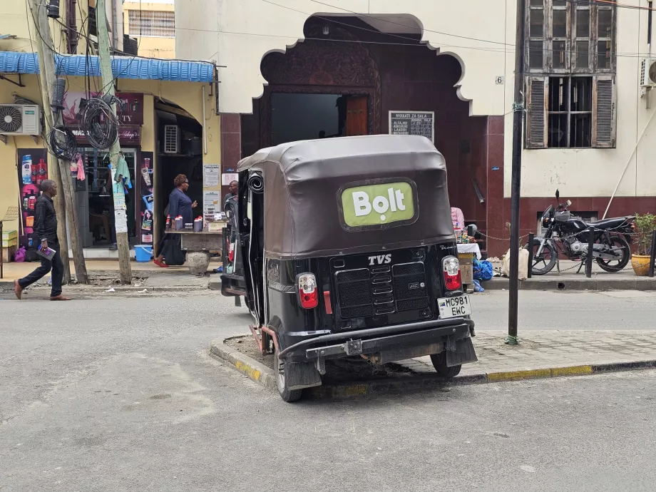 Piorun tuk tuk