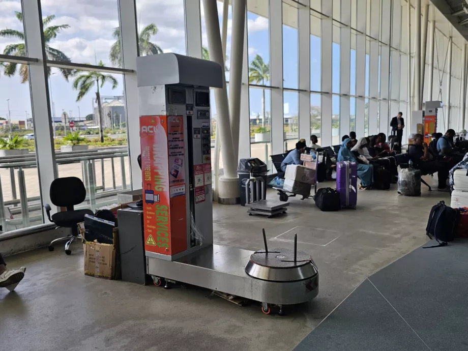 Owijanie bagażu, Terminal 3