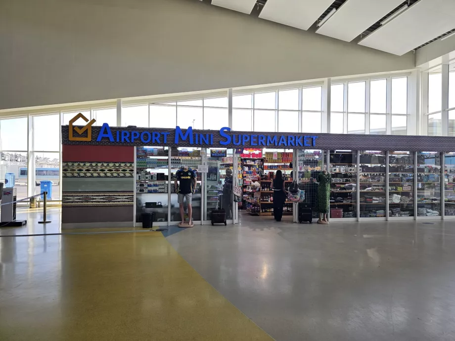 Minimarket, strefa publiczna, Terminal 3