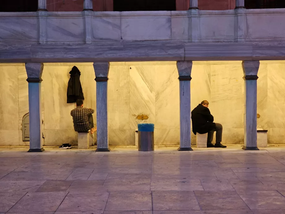 Błękitny Meczet, toalety