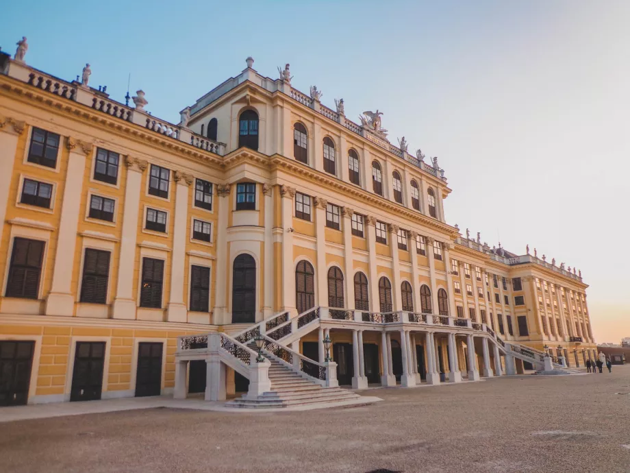 Główne wejście do Schönbrunn