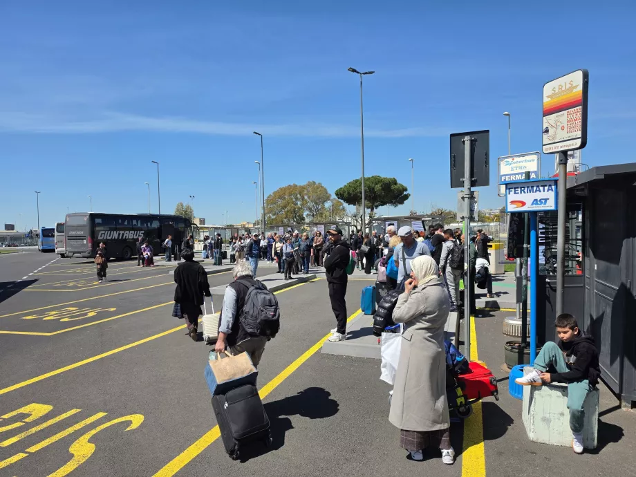 Dworce autobusów dalekobieżnych