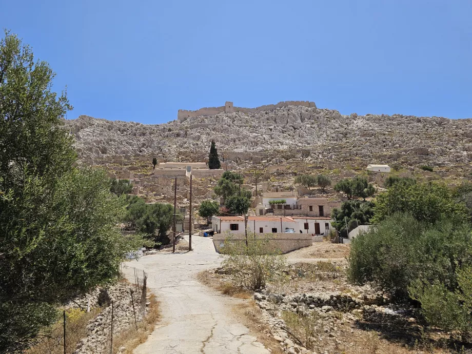 Wioska Chorio pod zamkiem Chalki