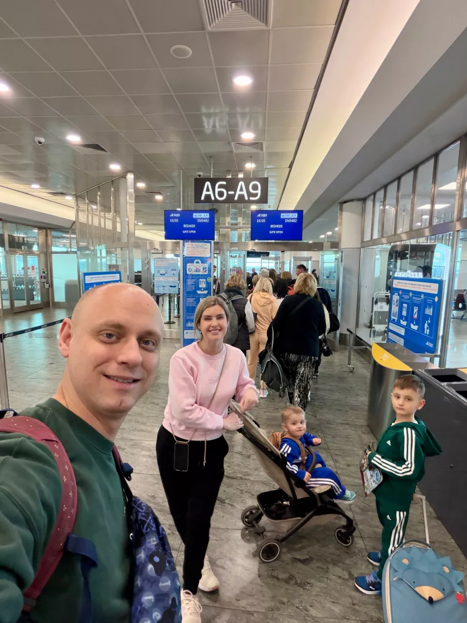 Rodzina przed wyjazdem