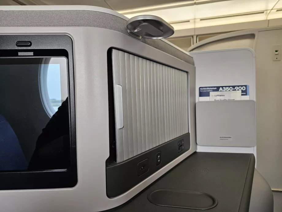 Zamykana komora do przechowywania rzeczy