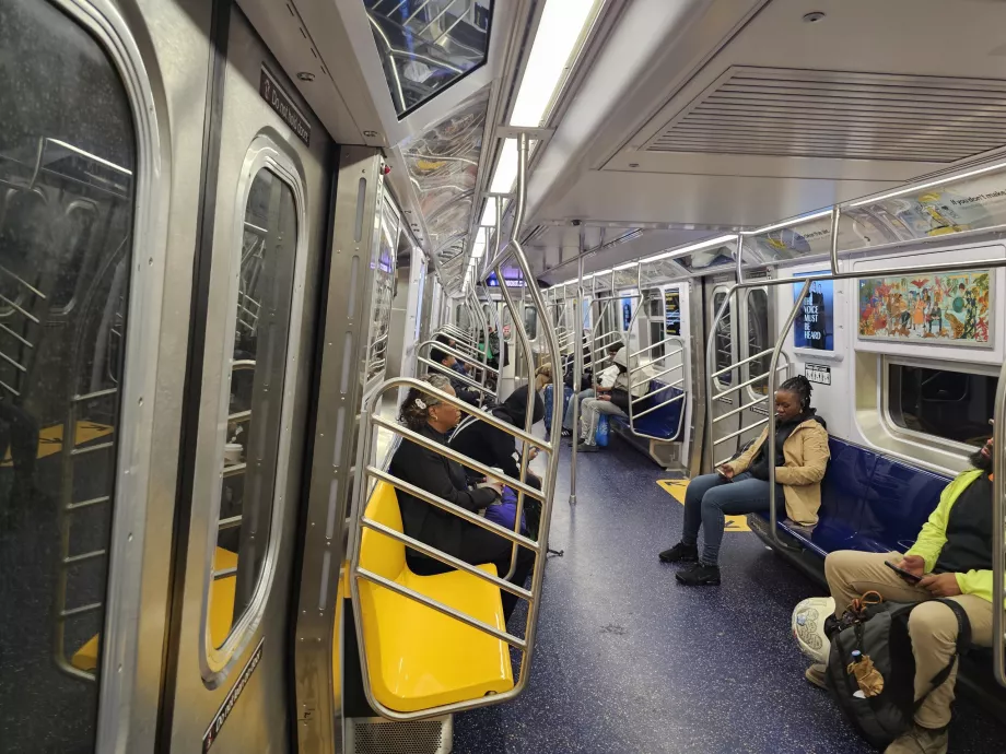 Wnętrze Metro