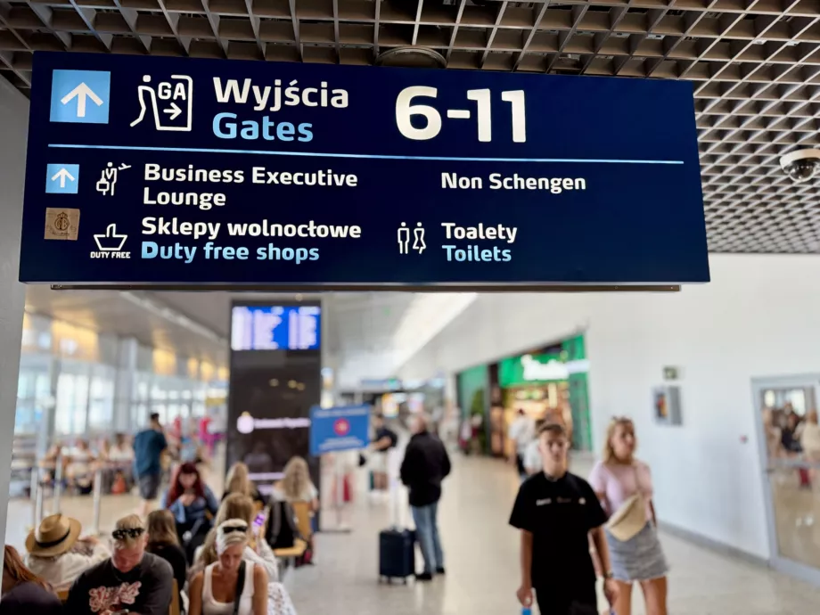 Nawigacja w poczekalni na lotnisku