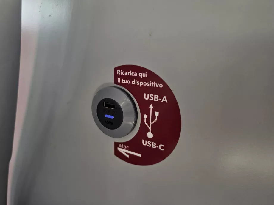 Złącza USB w autobusach