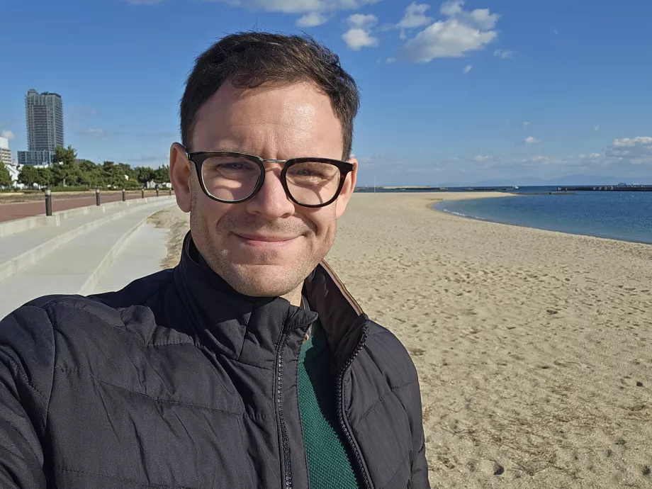 Ja na plaży Suma w zimie