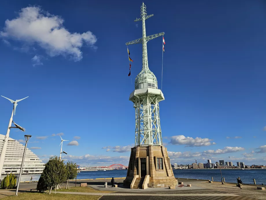 Stara latarnia morska Harborland Signal Lighthouse