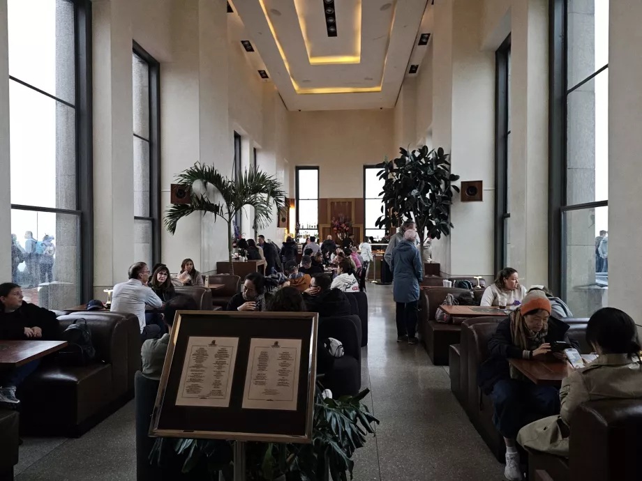 Bar na dachu Rockefeller Center