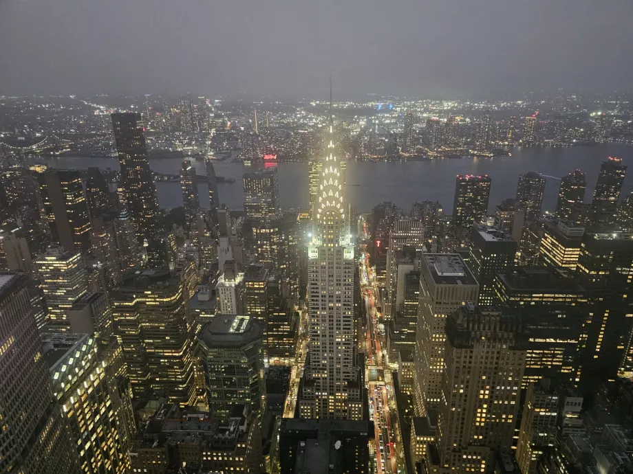 Summit One Vanderbilt, widok nocny