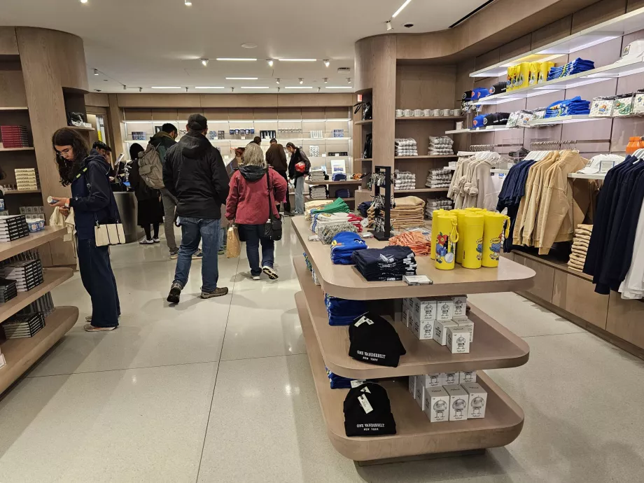 Summit One Vanderbilt, sklep z pamiątkami