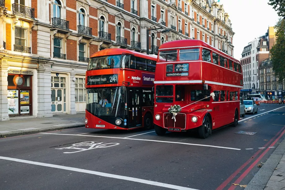 Stary i nowy doubledecker