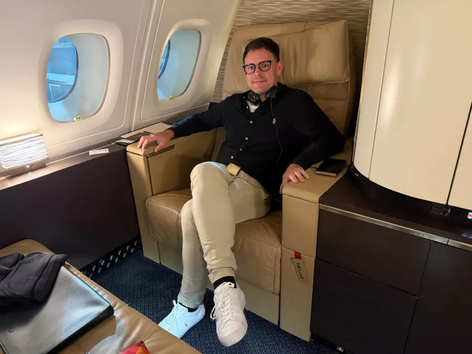 Ja w klasie pierwszej linii lotniczej Etihad Airways